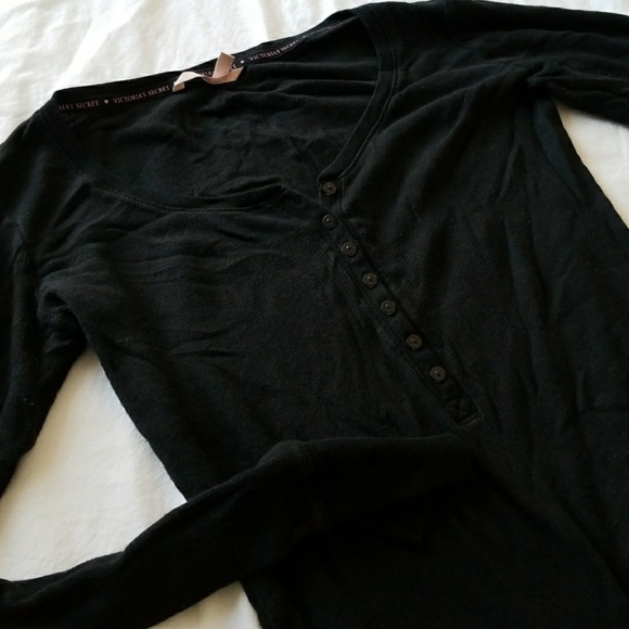 Victoria's Secret Tops - VS Long Sleeve Ribbes Pajama Top